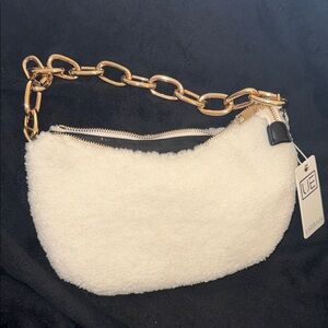Urban Expressions Cream Shoulder Bag with Gold Chain New*